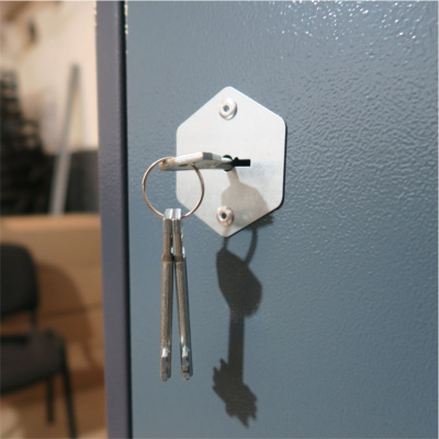 Оружейный сейф Stalker S5 (фото), размеры: 1500x300x200 мм., для хранения 3-4 руж. высотой до 1290 мм.